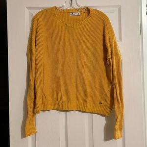 Hollister Mustard colored sweater